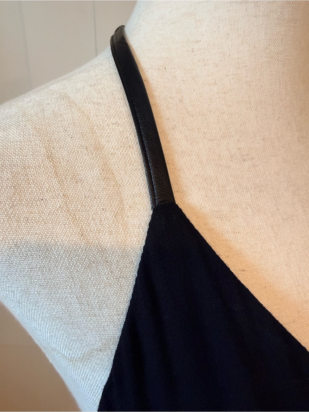 Alice + Olivia Guenda Black V-Neck Camisole with Leather Racerback straps - Picture 10 of 13